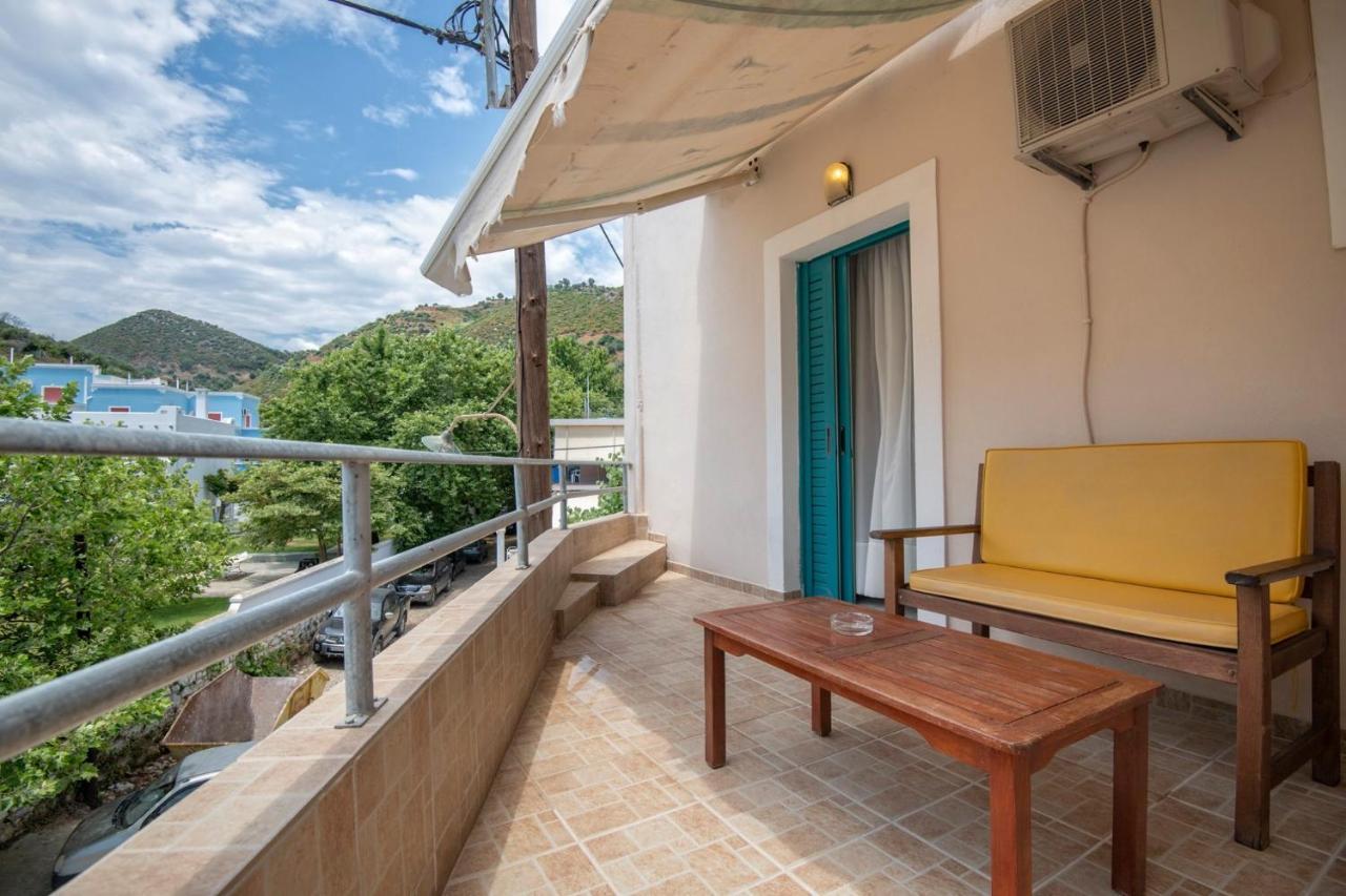 Puerto Seaside Rooms Akhladheri Экстерьер фото