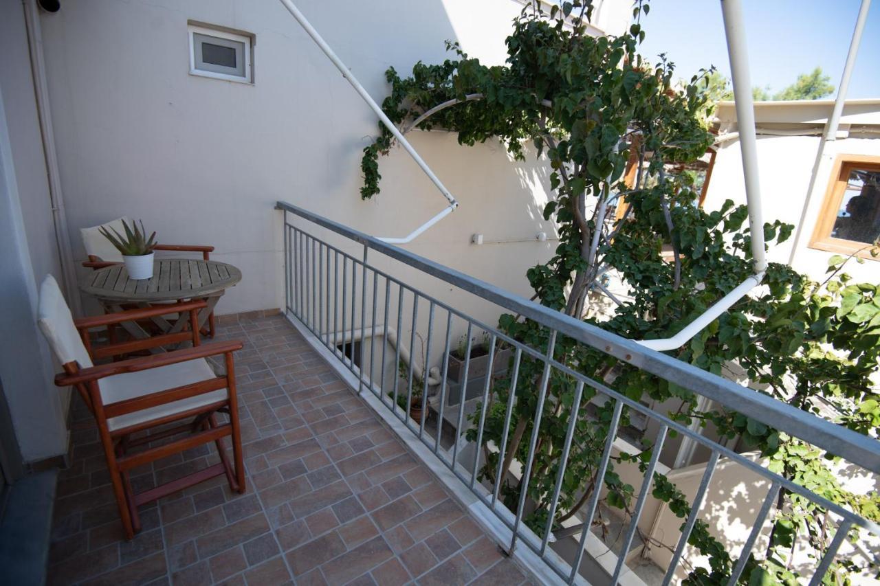Puerto Seaside Rooms Akhladheri Экстерьер фото